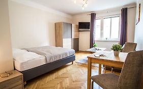 Apartment Kroellgasse I Contactless Check-In